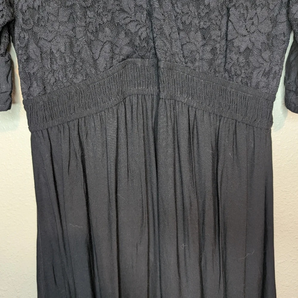NWT Simplee Long Black Dress Size Large with Bell Sleeves and Lace accents - Picture 4 of 10